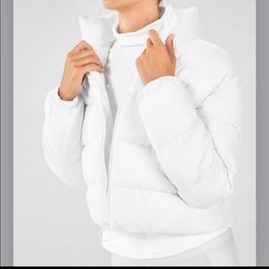 Unworn: White Fabletics Arden Puffer Jacket